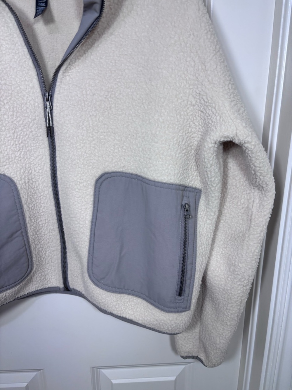 Vuori Alpine Sherpa Jacket Women’s L Cream Gray - Picture 2 of 8